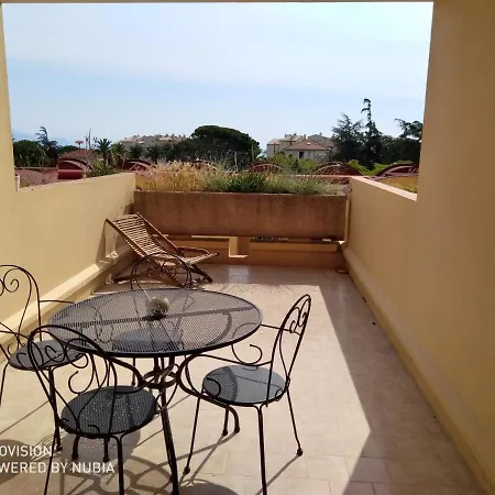 Grand 2 Pieces Dans Une Splendide Velusine 61